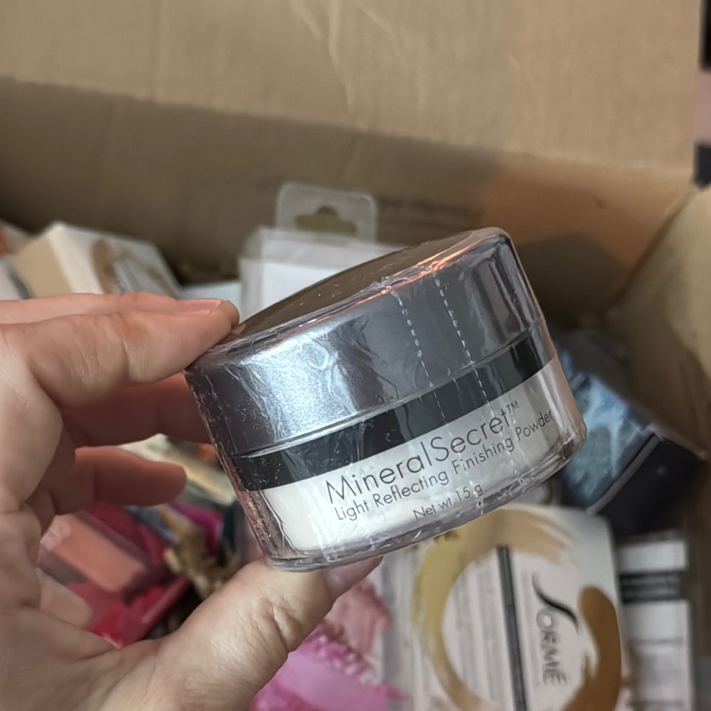 Sorme Mineral Secret Fair Light Reflecting  Finishing Powder